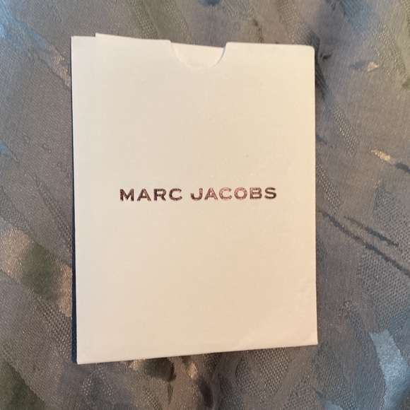 NWT BRAND NEW MARC JACOBS NEON POUCH - Picture 4 of 5